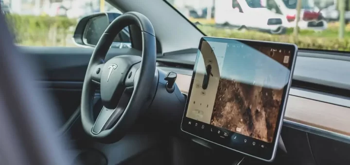 tesla sistema za parkirane