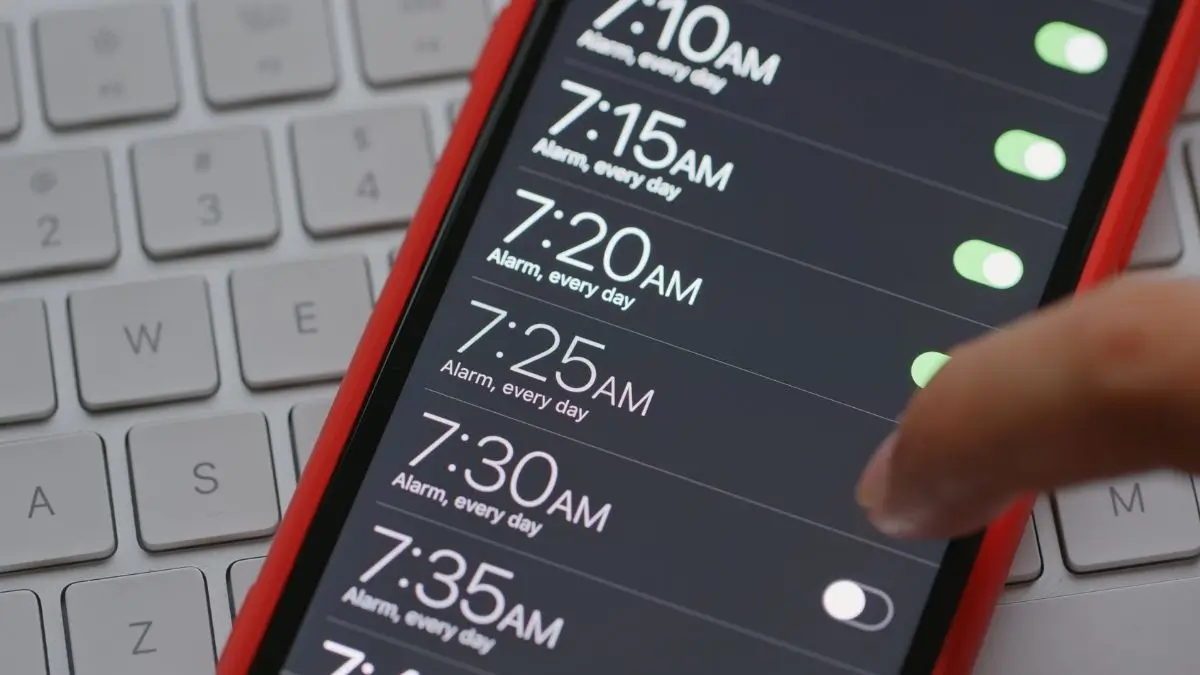 ios 26 1 beta 2 alarm