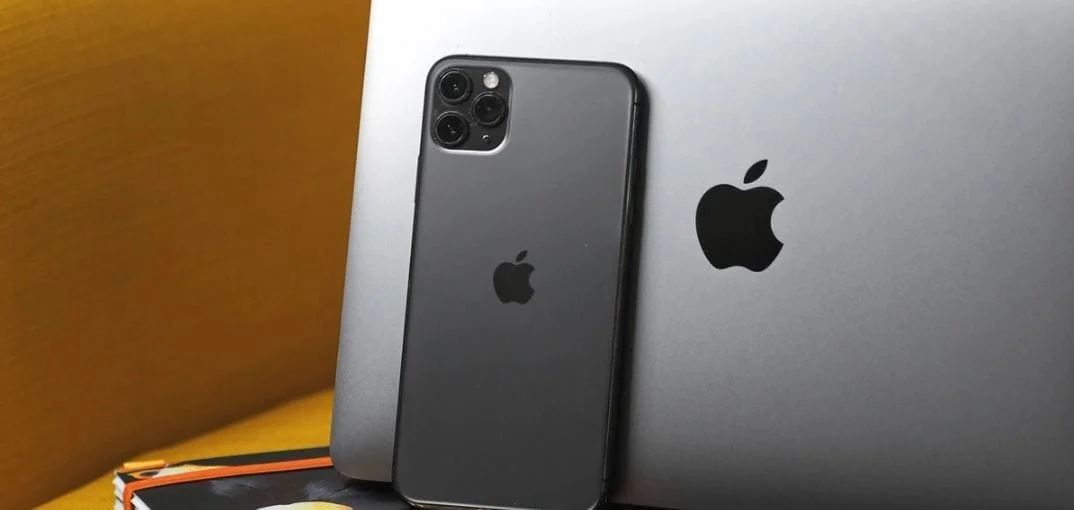 apple and iphone
