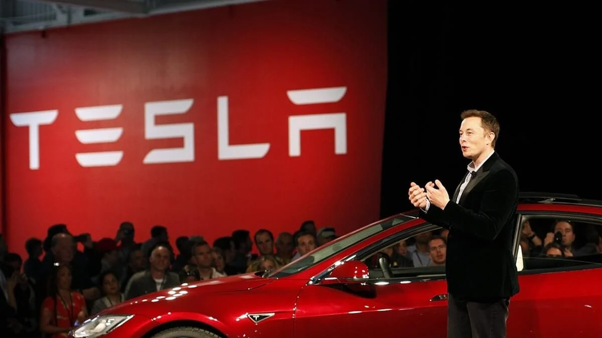 elon muskin twitter tesla aktsia