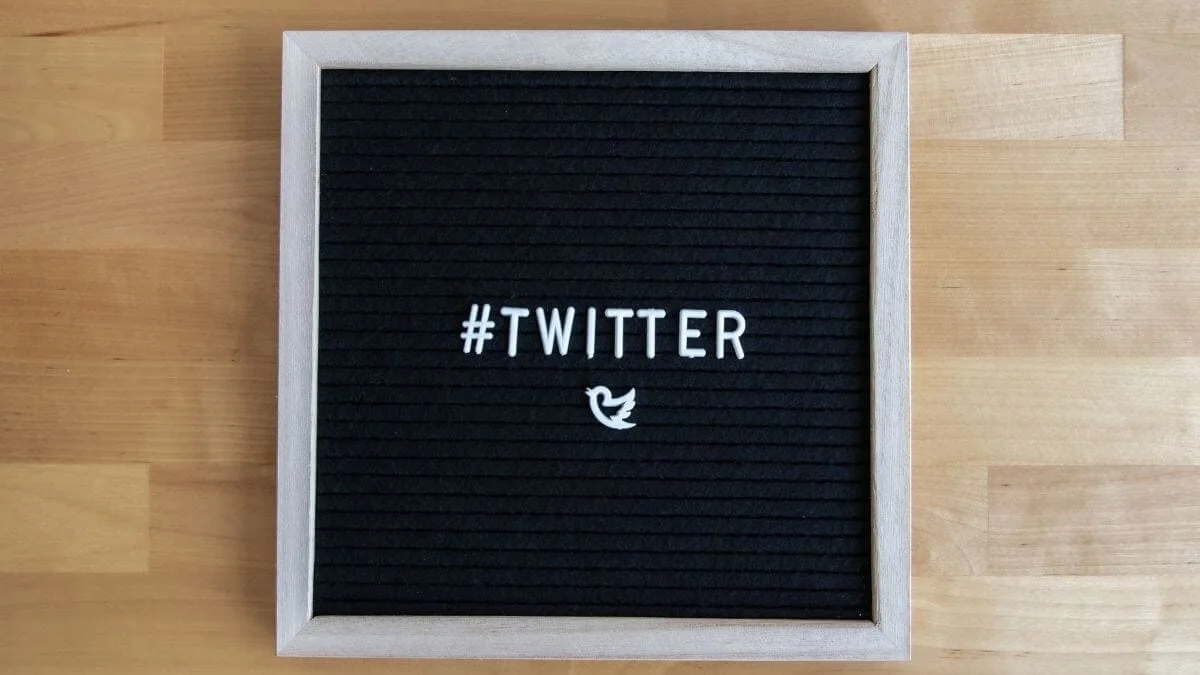 kak da smenim darjavata v twitter